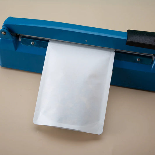 Compostable Biodegradable Doypack White Kraft Paper Bottom Gusset PLA Paper Seal Bag Snack Bean Dry Food Zipper Stand up Pouch